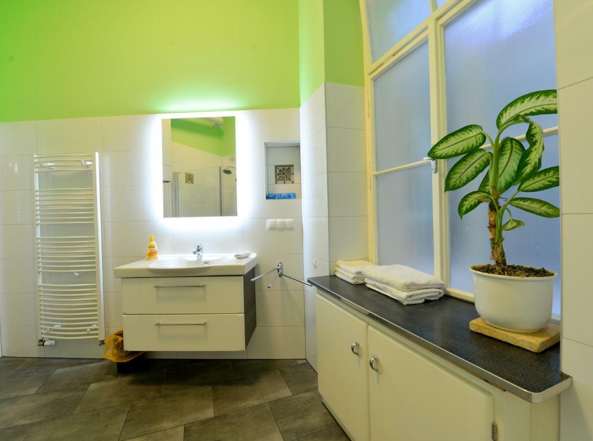 Stylish, Cosy & Central "Self-Check-In" Apartment Vienna Luaran gambar